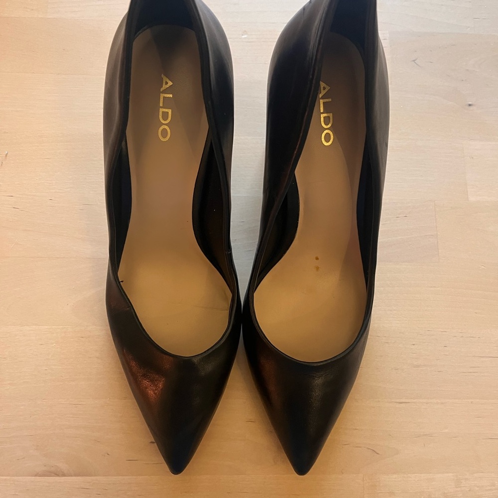 Aldo Classic Black Pointed Heels